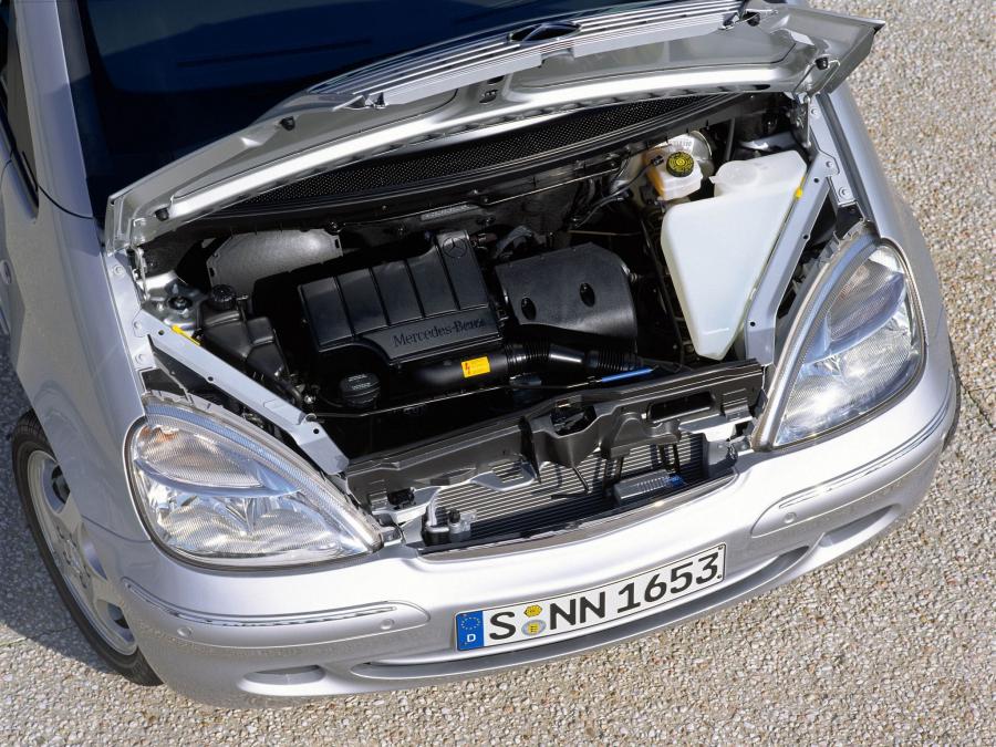  Mercedes-Benz A190 L 2000 года  (фото 9 из 19)